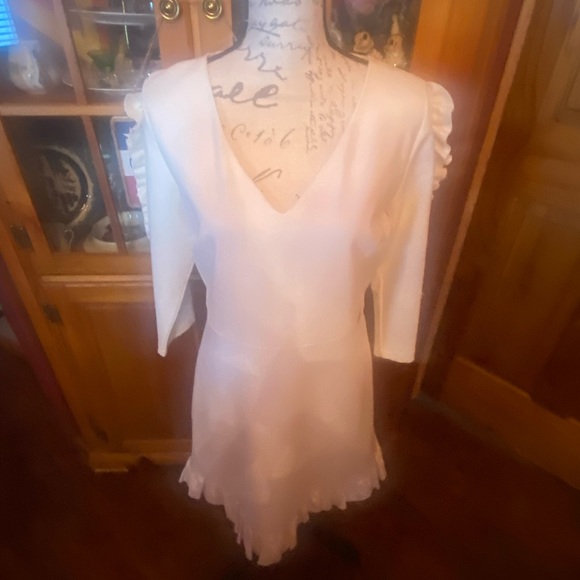 Dress - Picture 2 of 8